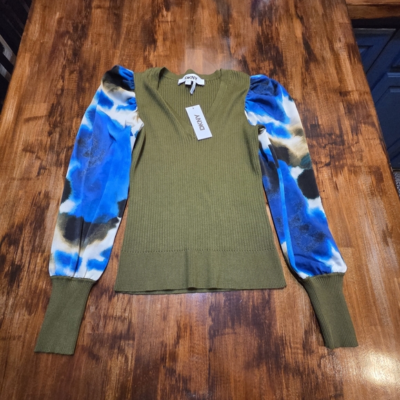 Dkny Tops - NWT DKNY Dark Olive Green Sweater Wkth Ink Swirl Patter Sleeves